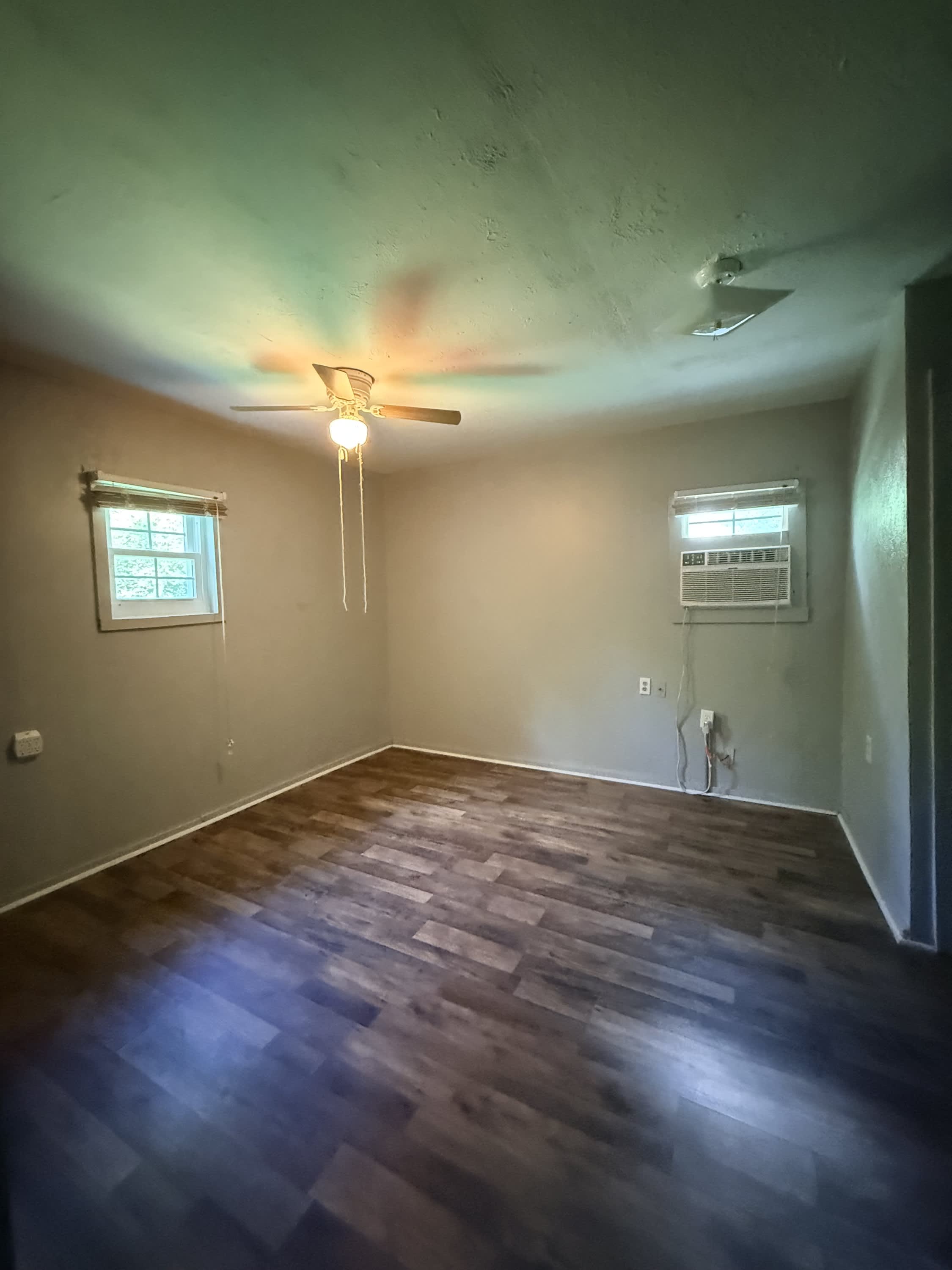 817 Lubbock St – photo 5