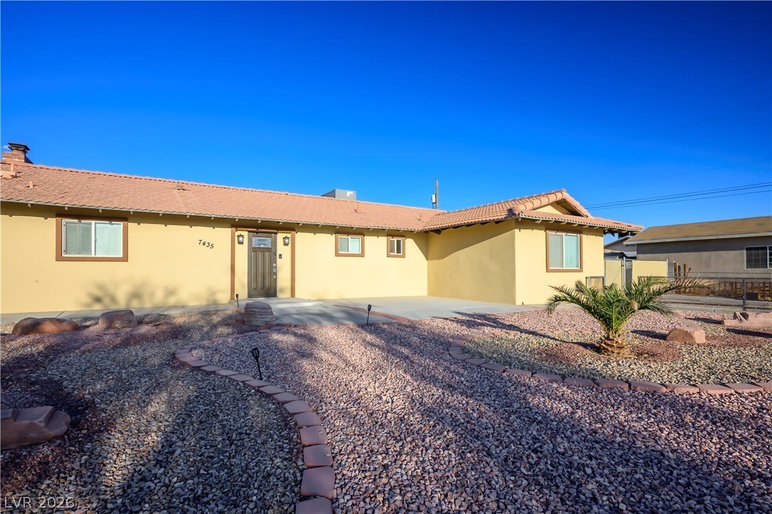 7435 Rogers Street – photo 2
