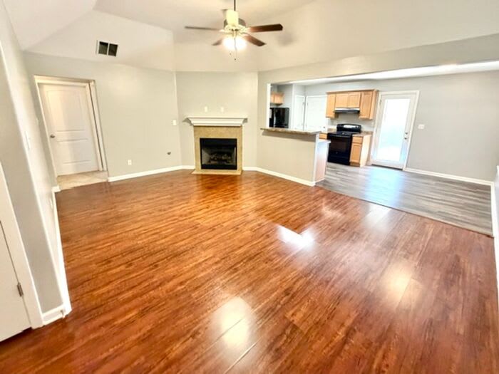 1039 Crayton Ridge Drive – photo 2