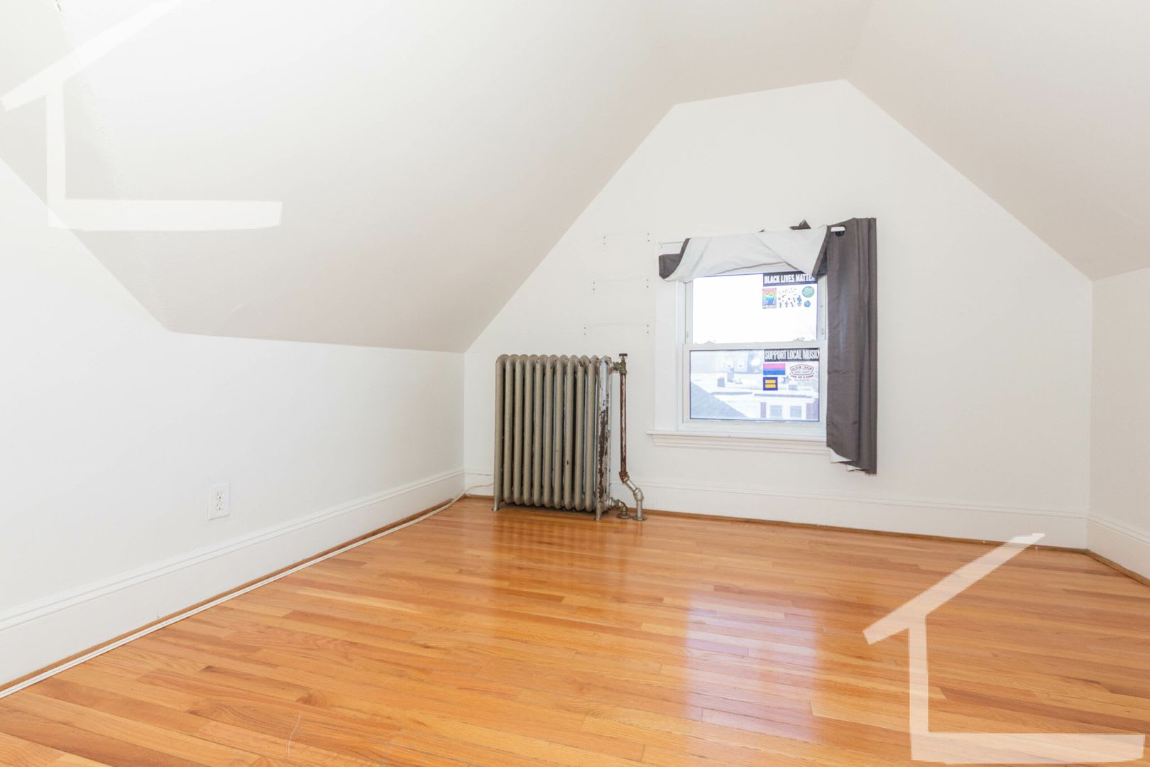 Nice 4 Bed In Allston – photo 3
