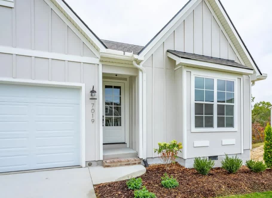 7019 Mercedes Ln – photo 2