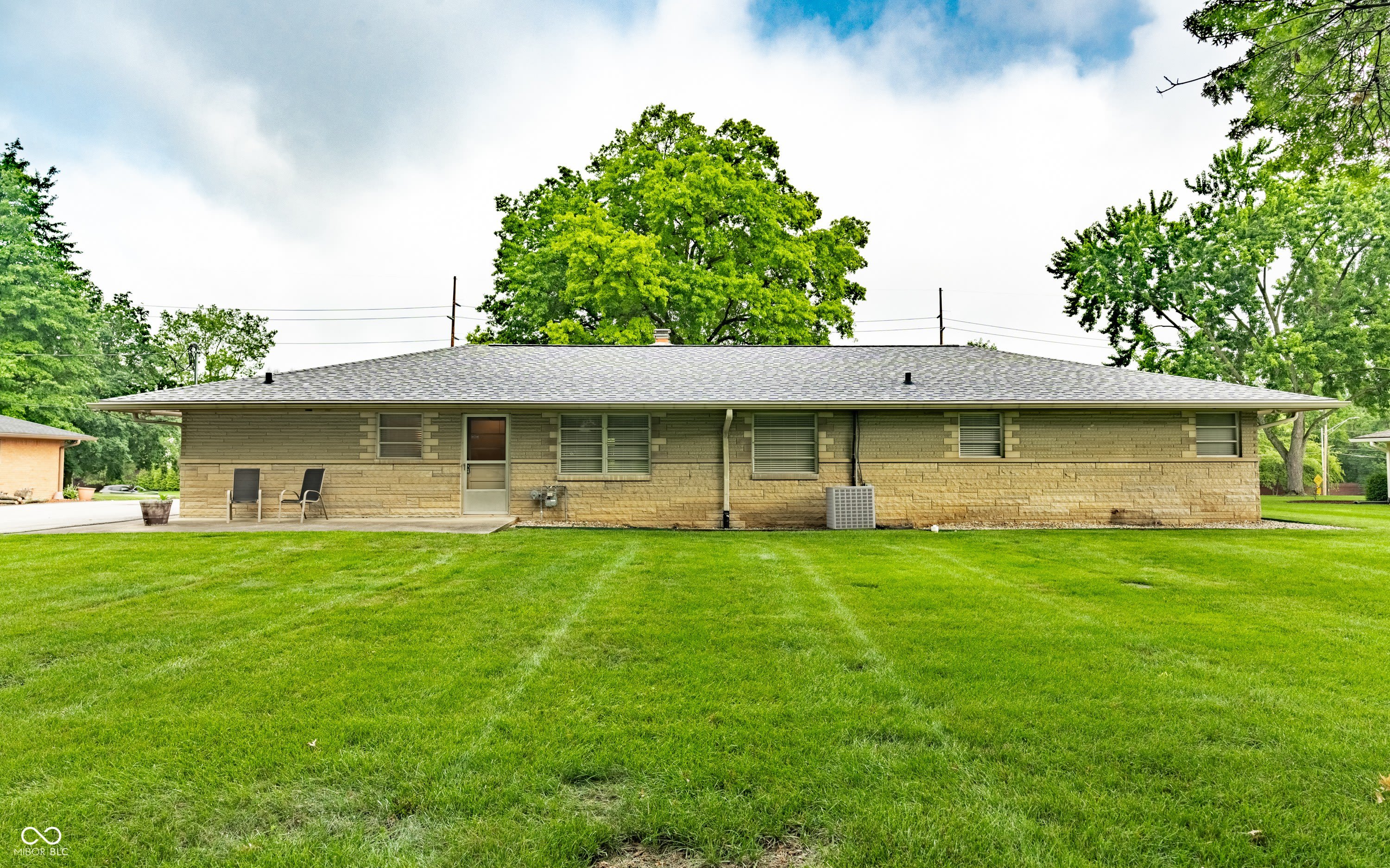 8071 Allisonville Road – photo 4