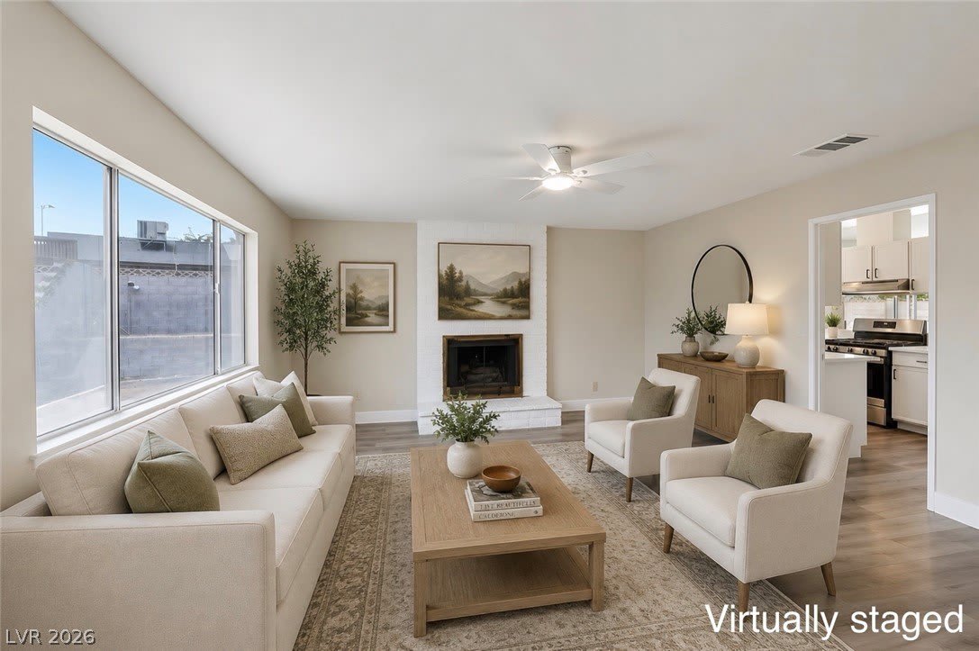 204 Breeze Street – photo 3