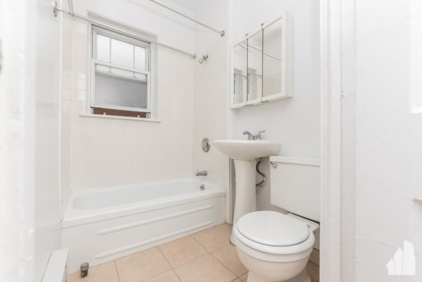 3451 West Cornelia Avenue – photo 3