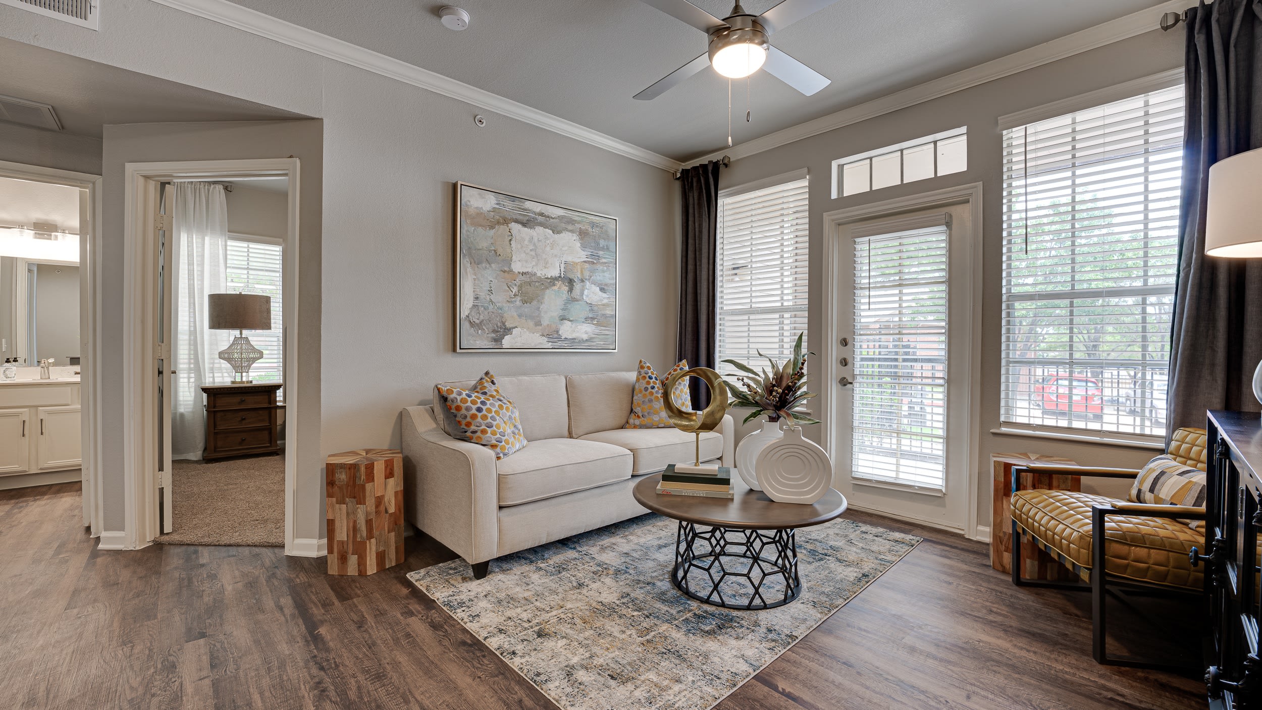 Mason – photo 2
