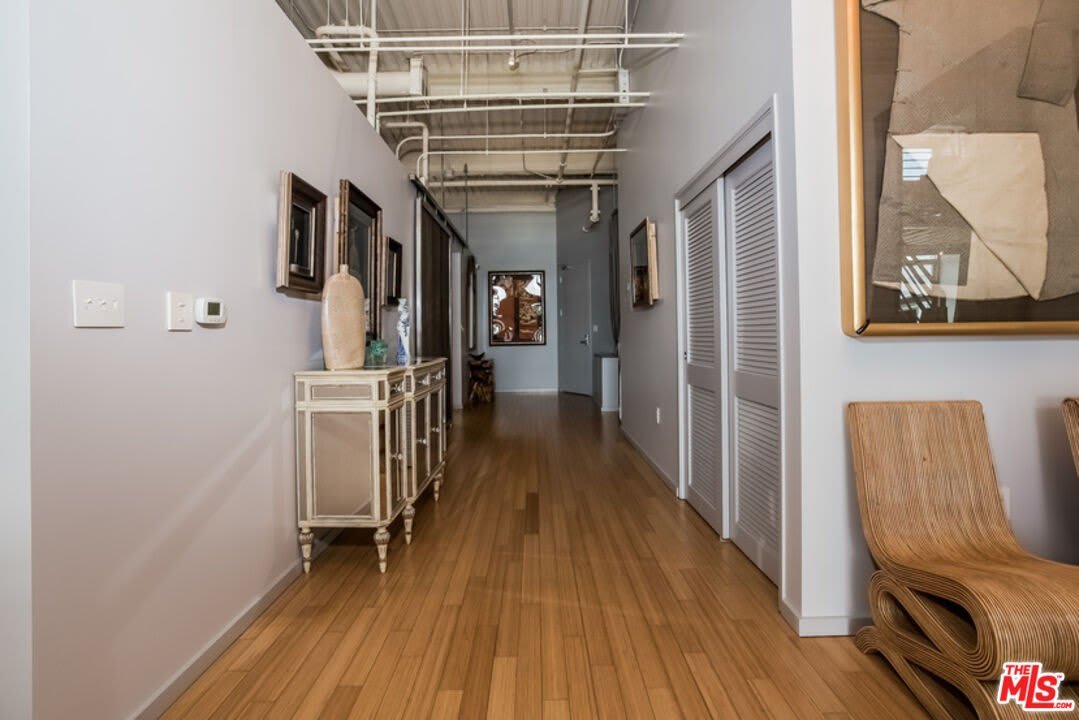 1130 S FLOWER St – photo 5