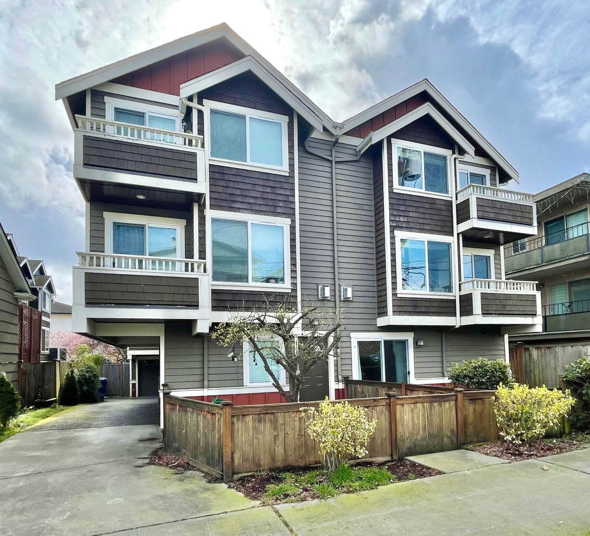 Great Townhome for rent – photo 1