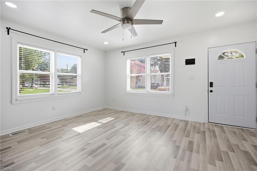 1714 Richmond Avenue – photo 5