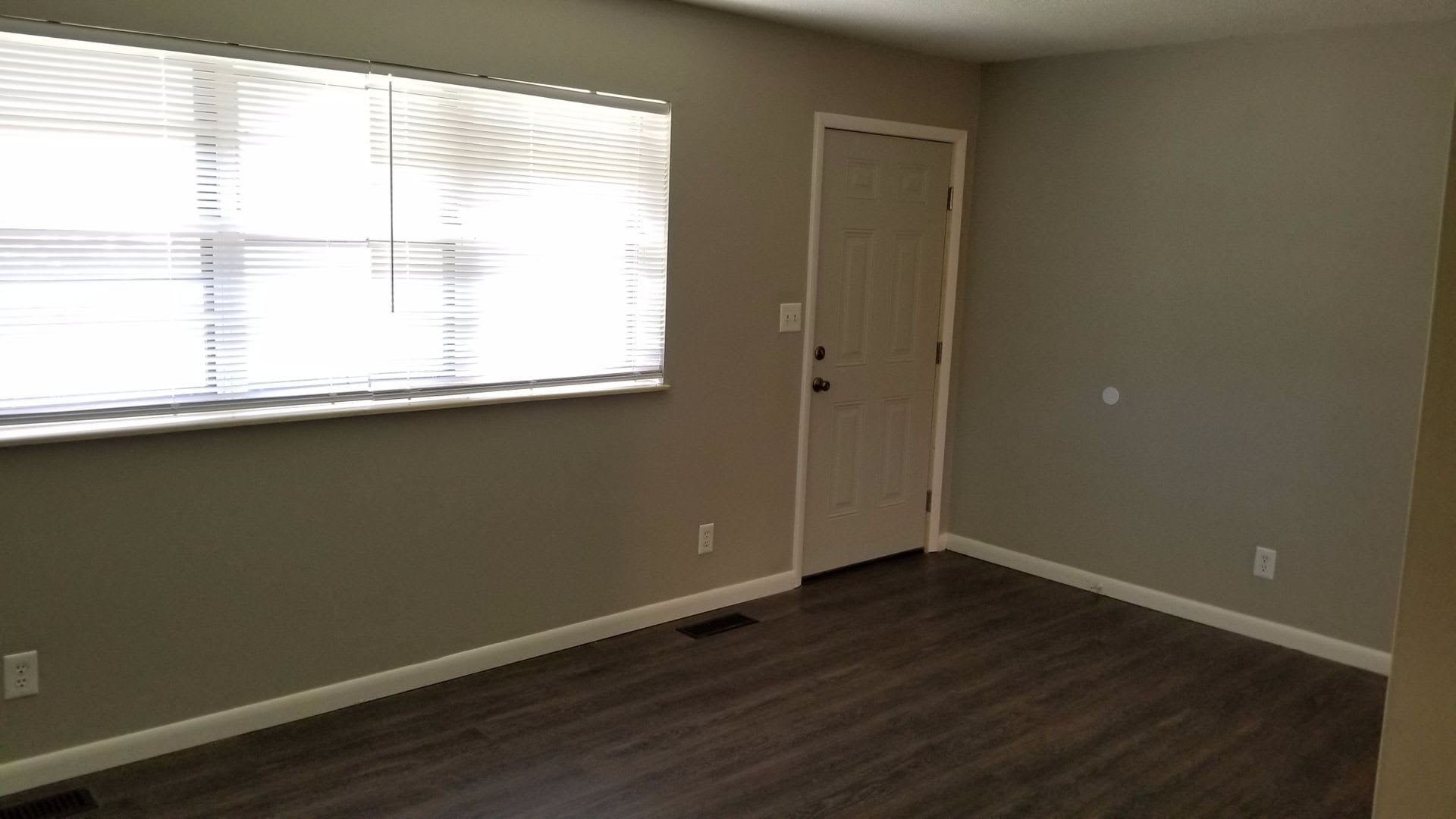 Recently Renovated, Clean with Fenced Yard – photo 4
