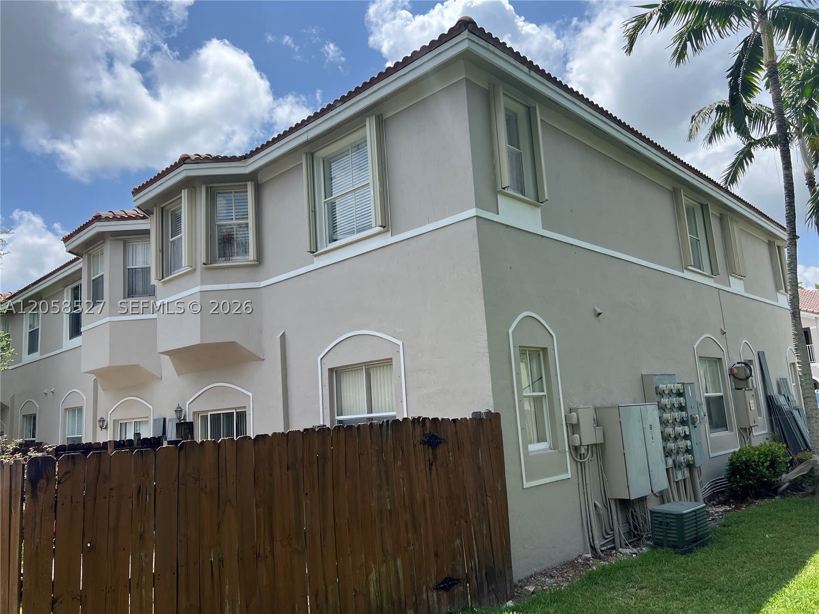1535 SE 26th St – photo 4