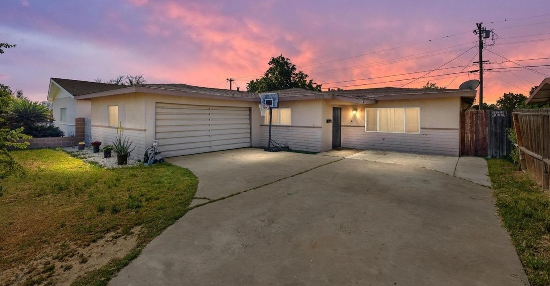South Bakersfield Home 3 BD 1.5 BA – photo 1