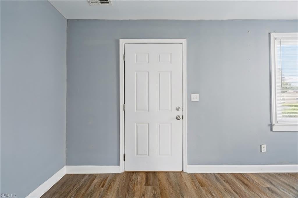 413 Colonial Avenue – photo 5