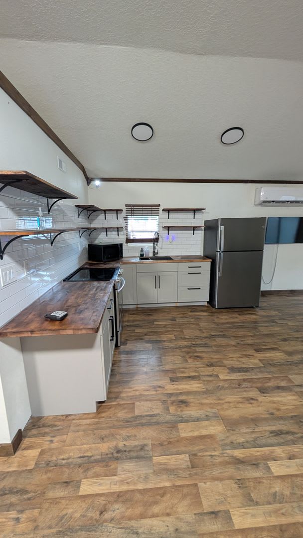 Manufactured home. Updated with a modern touch – photo 5