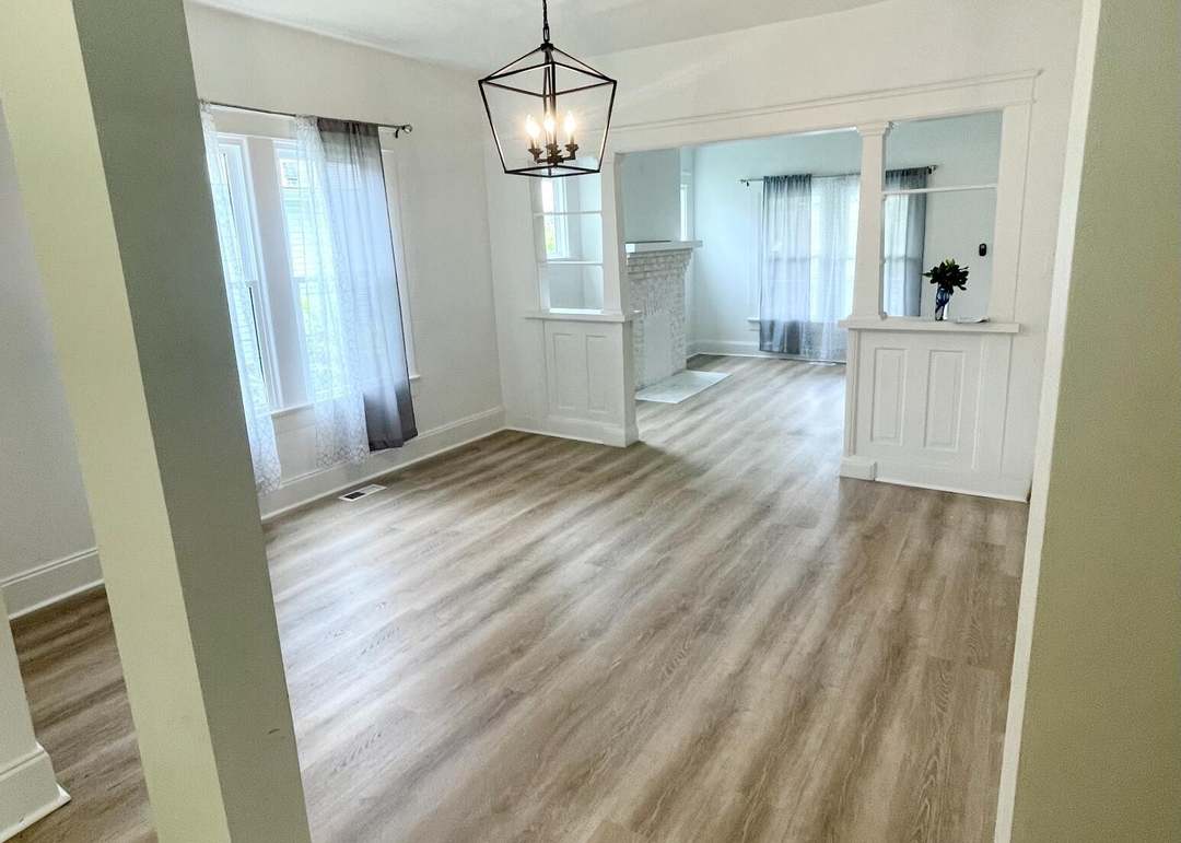 1709 East Glenwood Avenue – photo 3