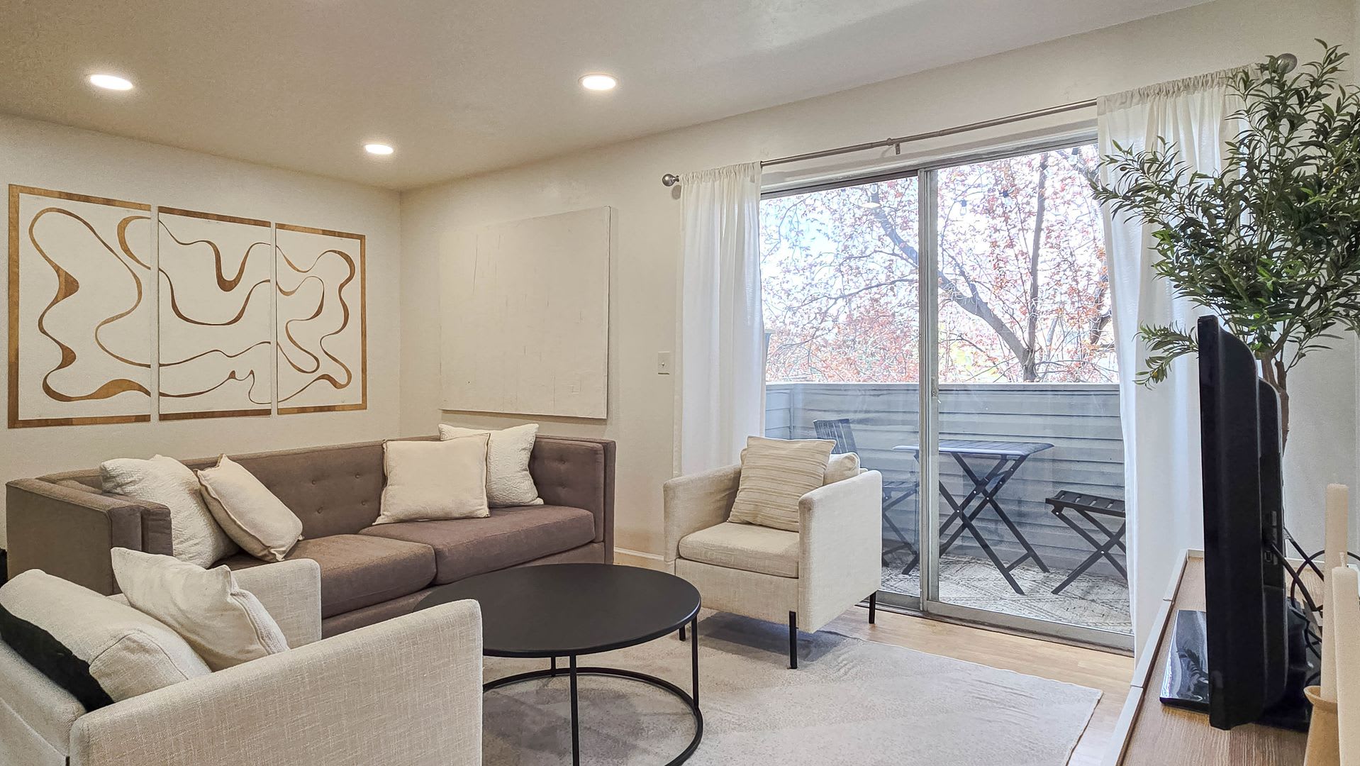 Furnished Apartment! – photo 3