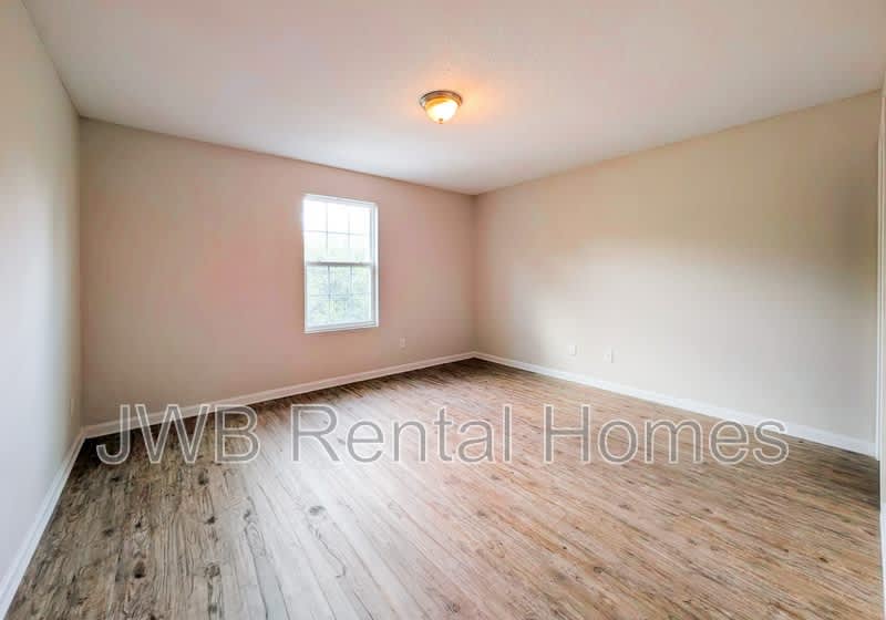 8441 McGirts Village Ln – photo 5