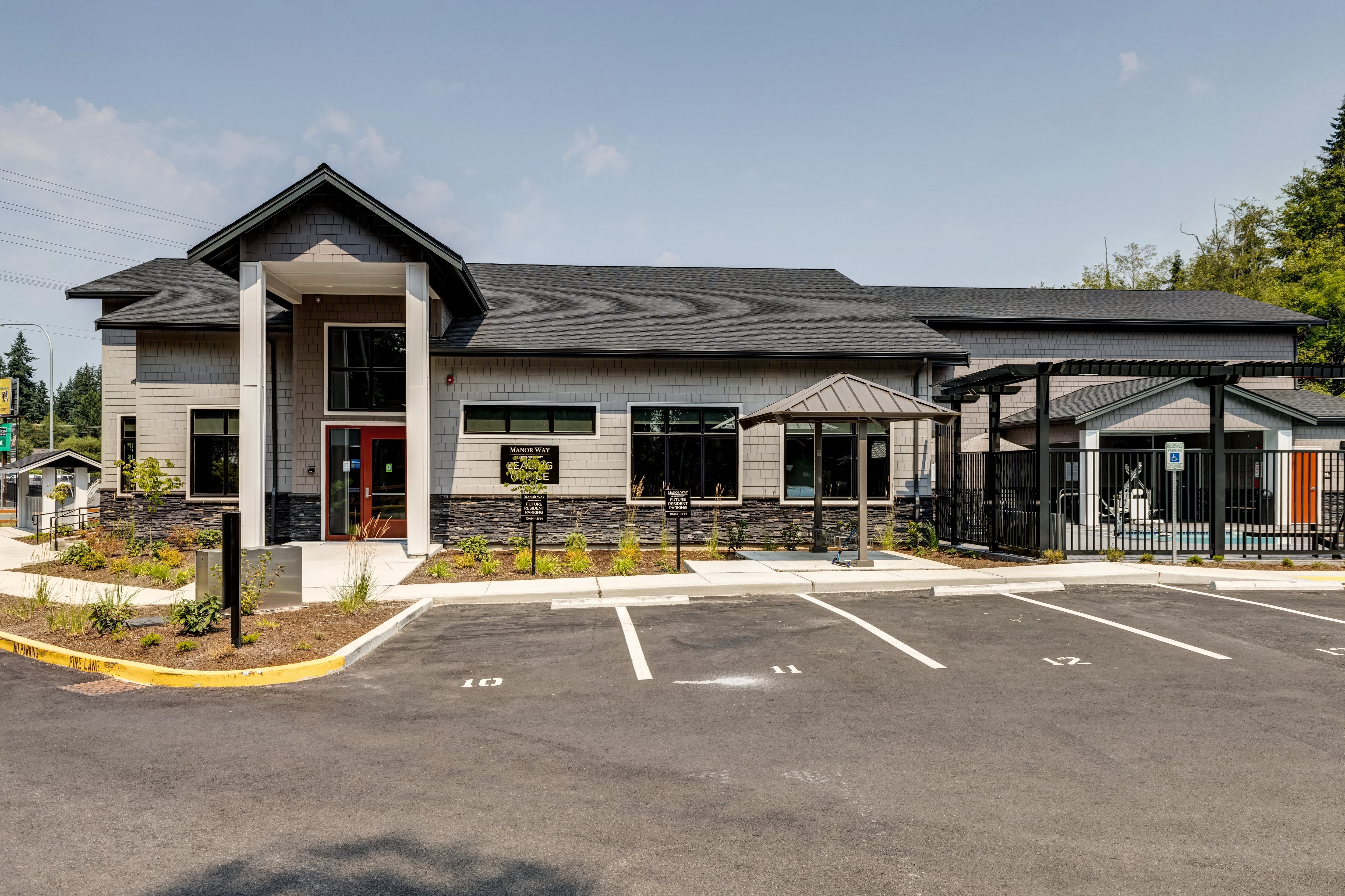 Manor Way Apartments – photo 3