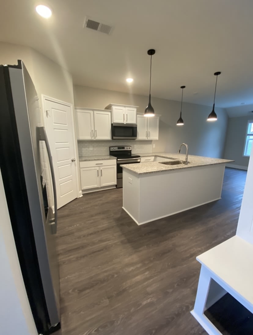 1024 Glenkirk Drive – photo 3
