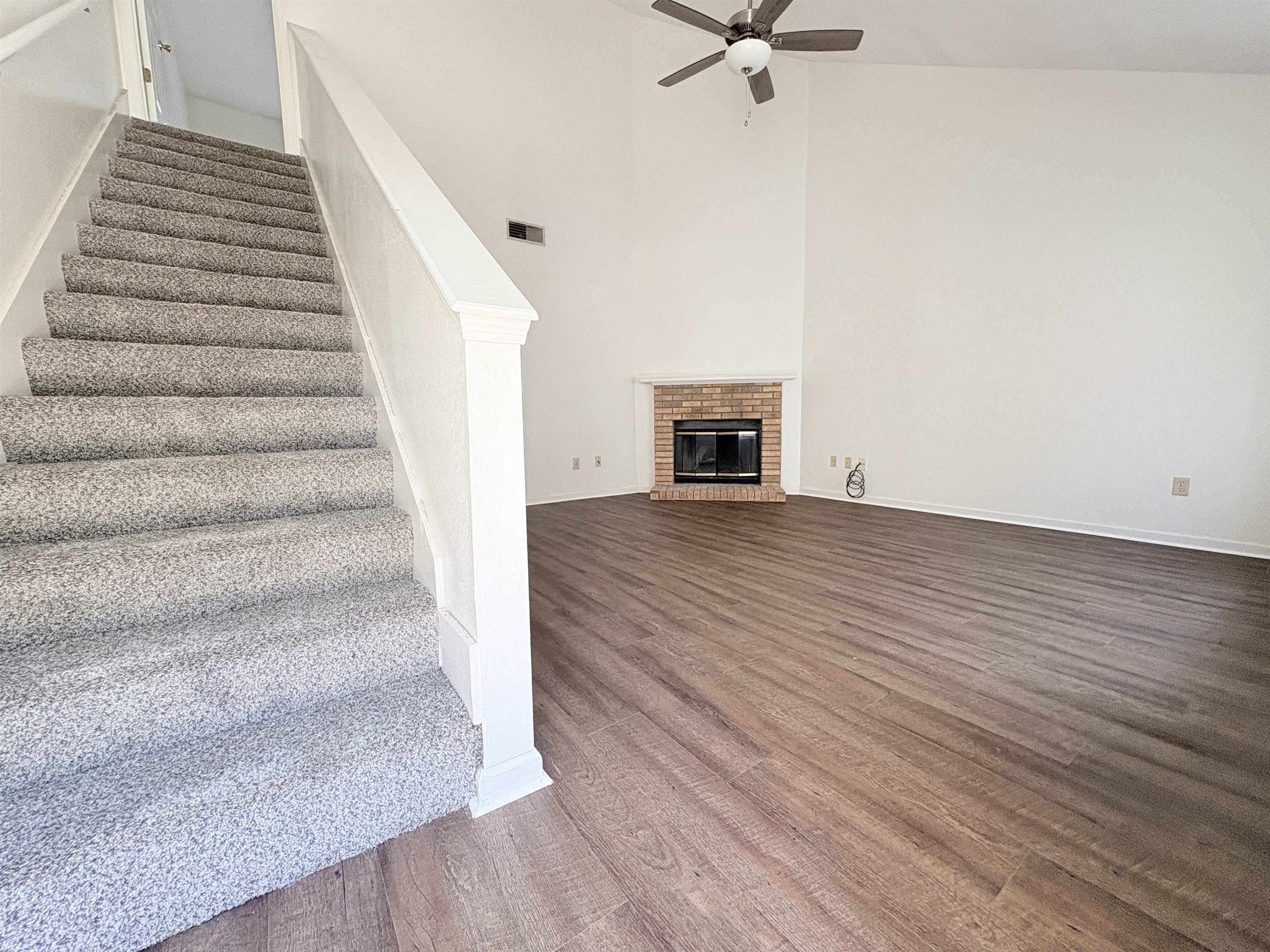 3887 Gaffney Loop – photo 2