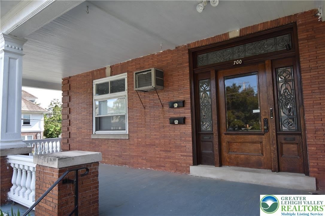 700 Hamilton Street – photo 3