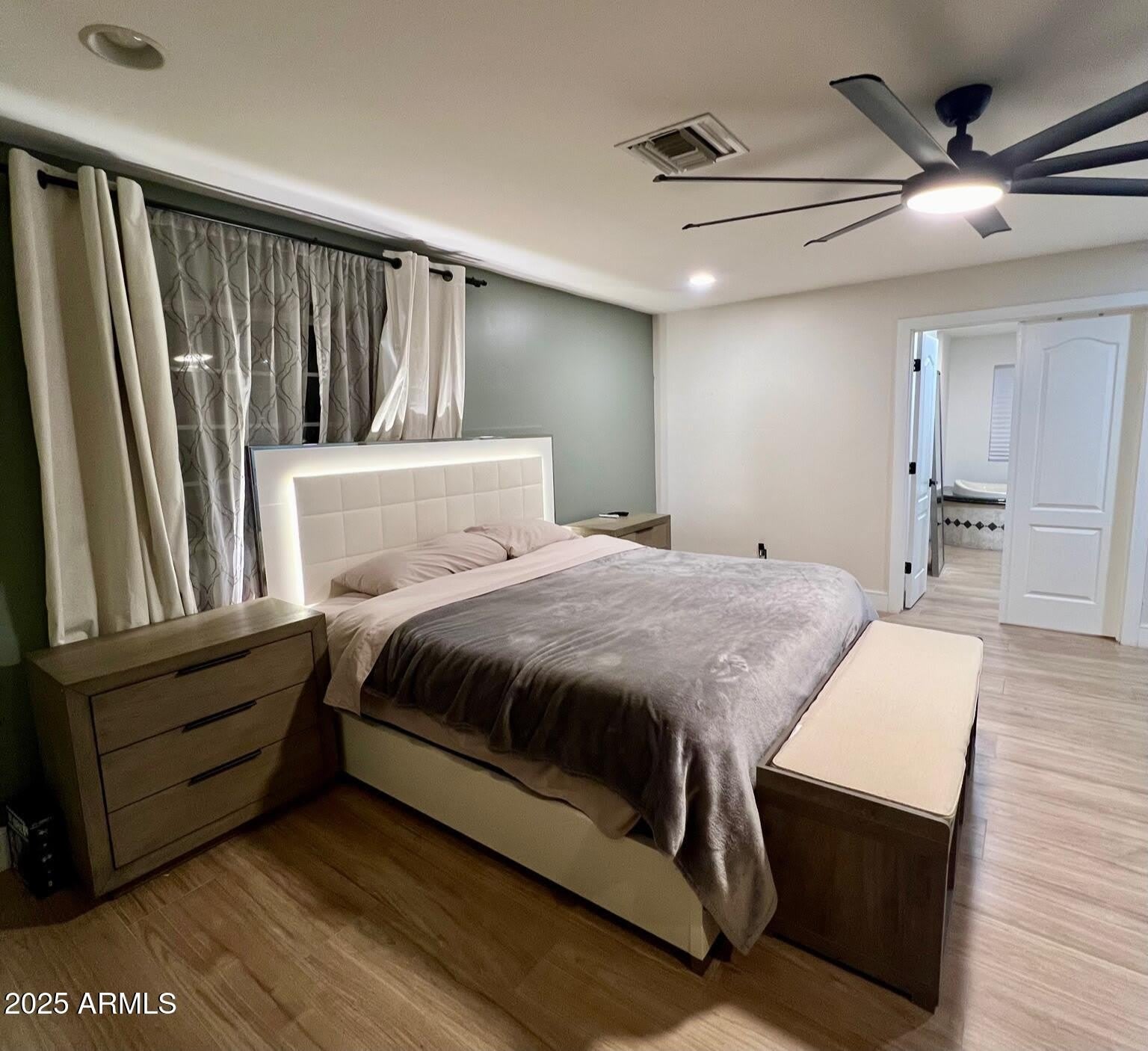 219 W HARMONT Drive – photo 4