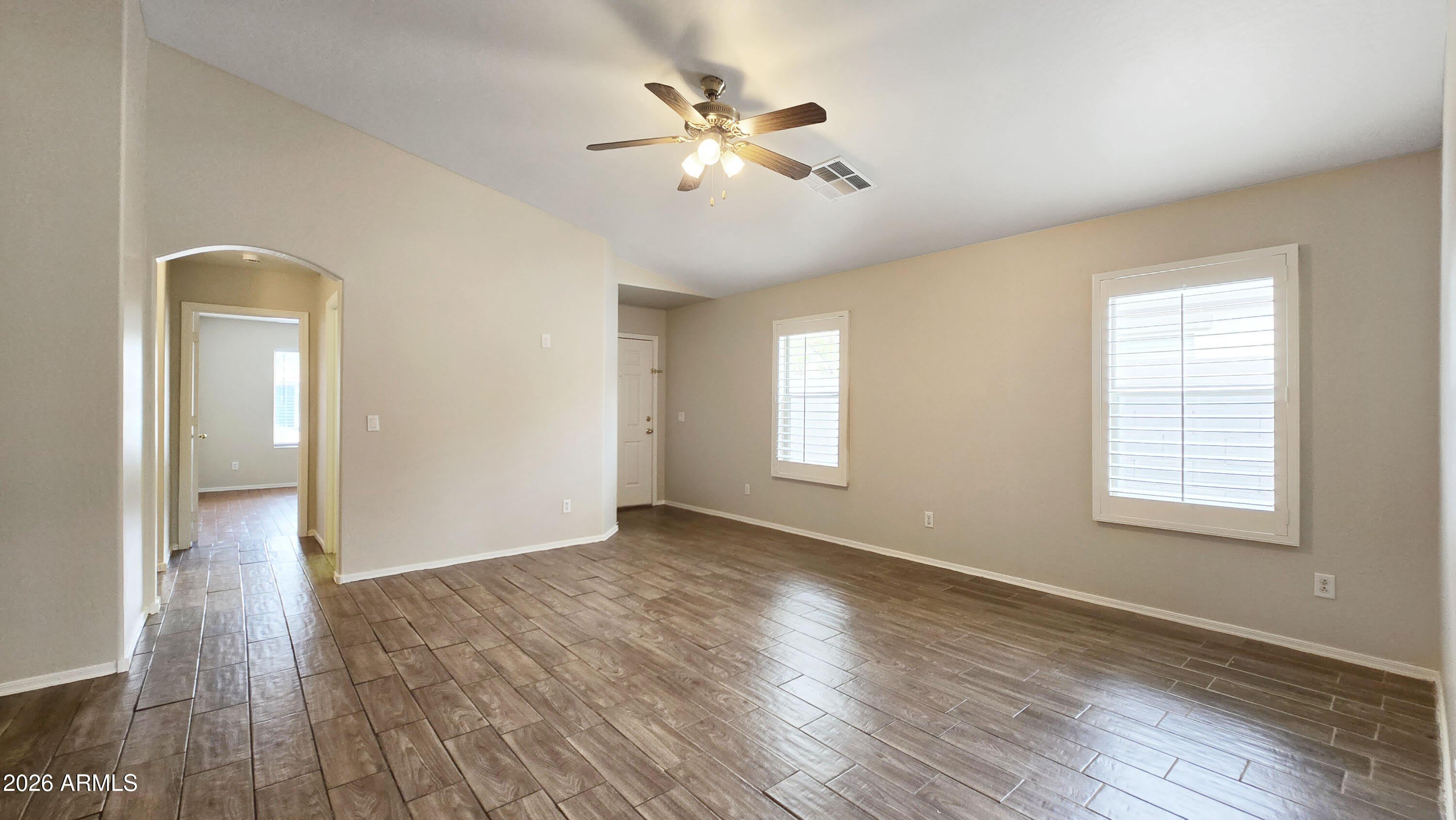 25805 W Dunlap Road – photo 3