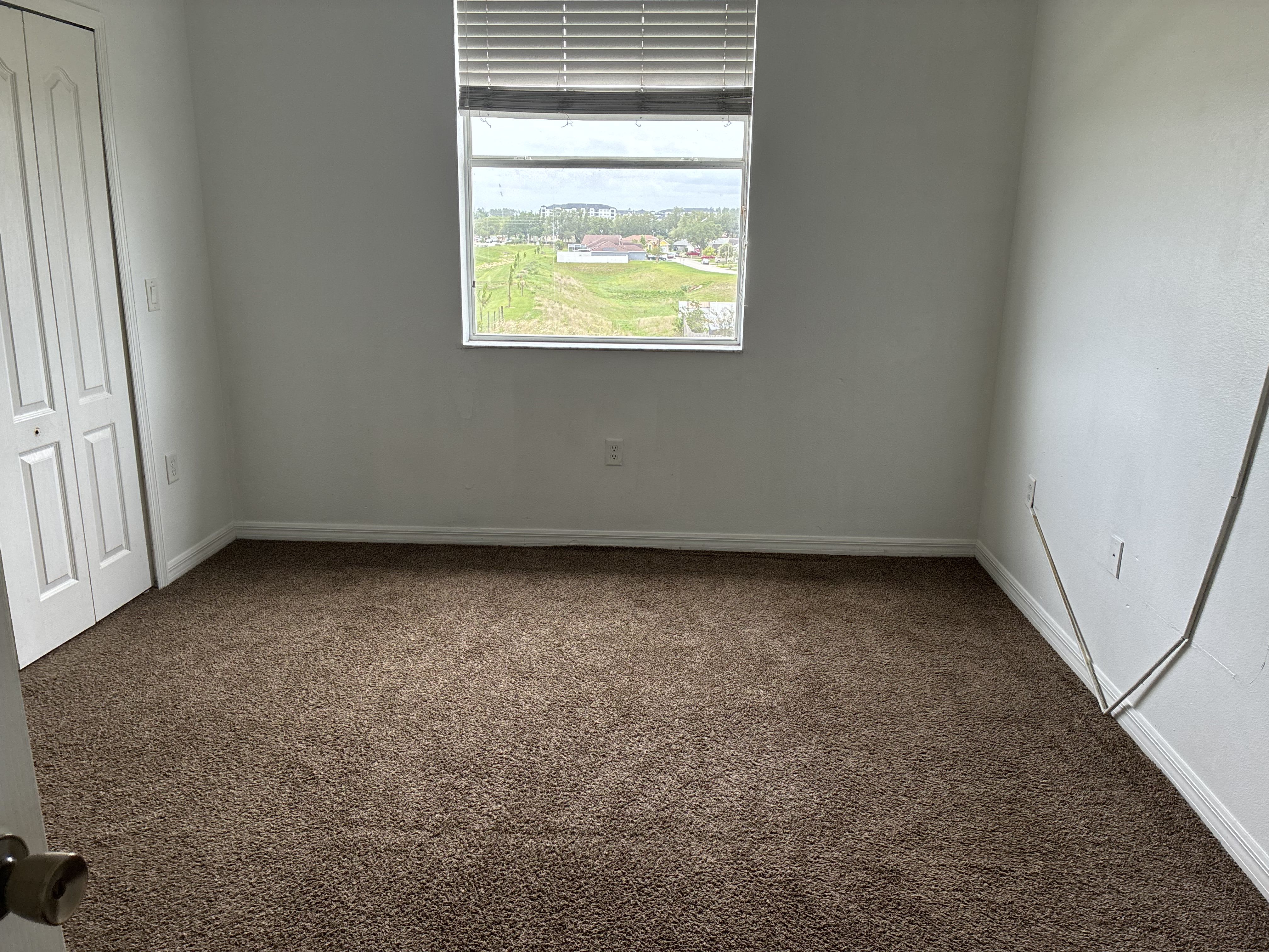 908 Chelsea Drive – photo 1