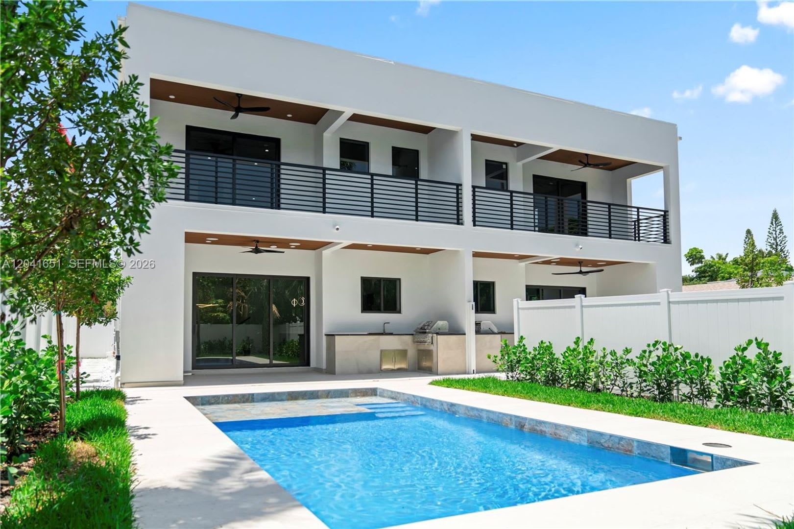 1320 Ne 16Th Avenue A Fort Lauderdale Fl 33304 1816 – photo 1