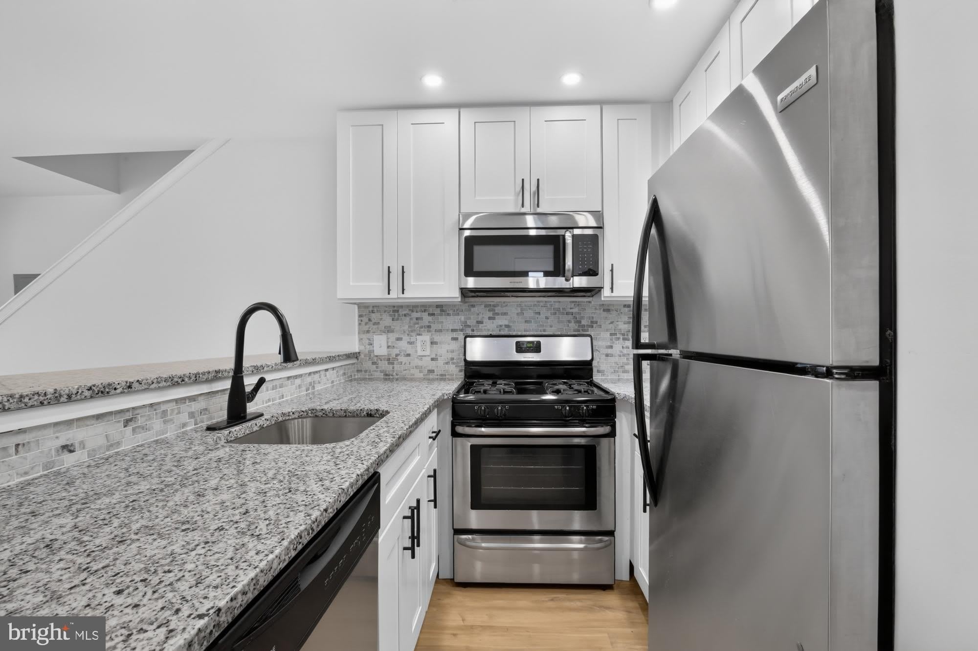 704 N 18TH Street – photo 3