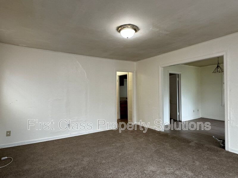 1904 Ne 25Th St – photo 4