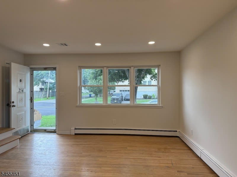 754 Walnut St – photo 2