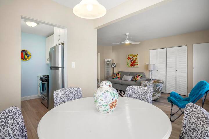 725 Whiting Court-1 – photo 2