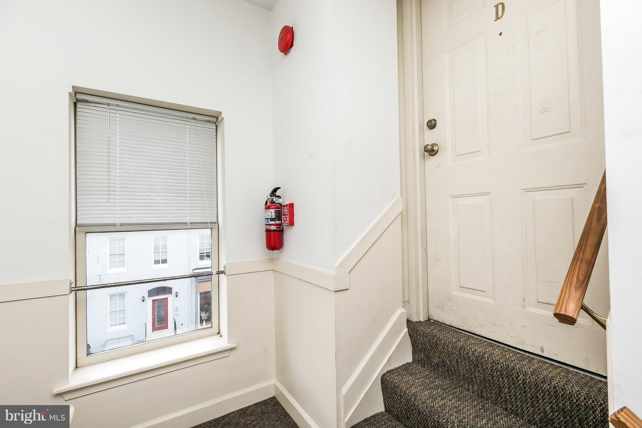 1 W HENRIETTA Street – photo 5