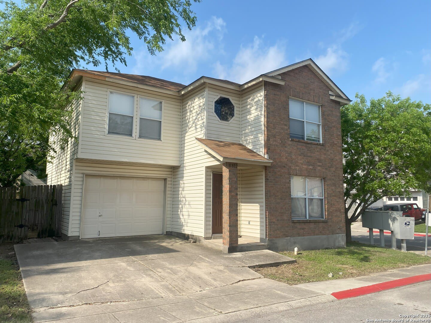 8802 Bridgefield – photo 3