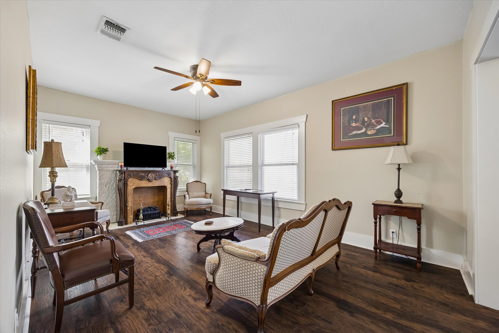 842 East Guenther Streetunit 2 – photo 5