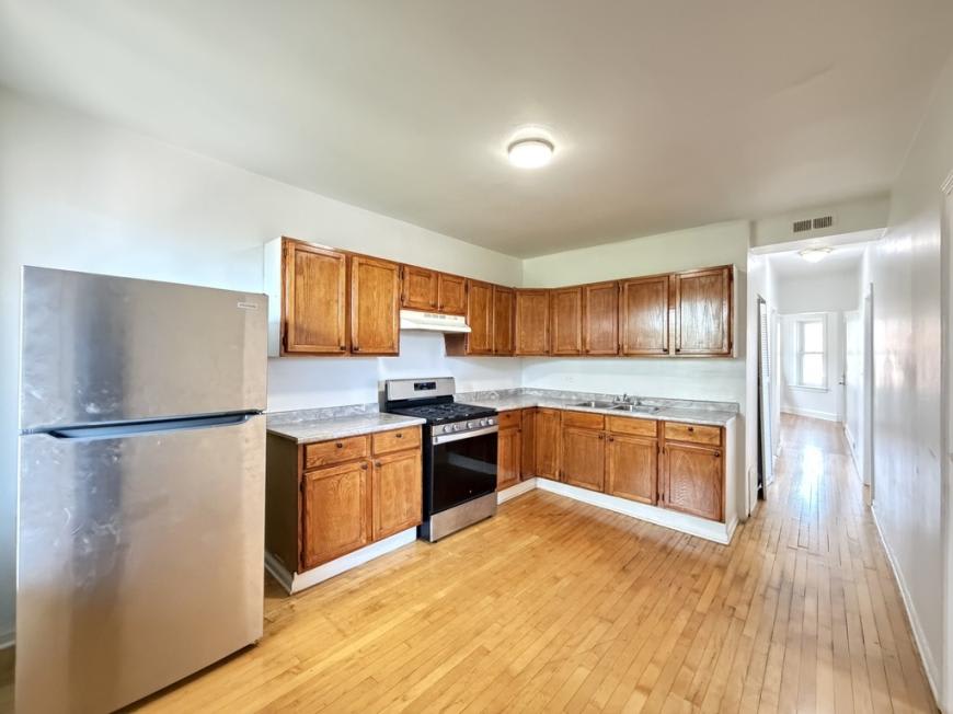 4249 Haddon – photo 2