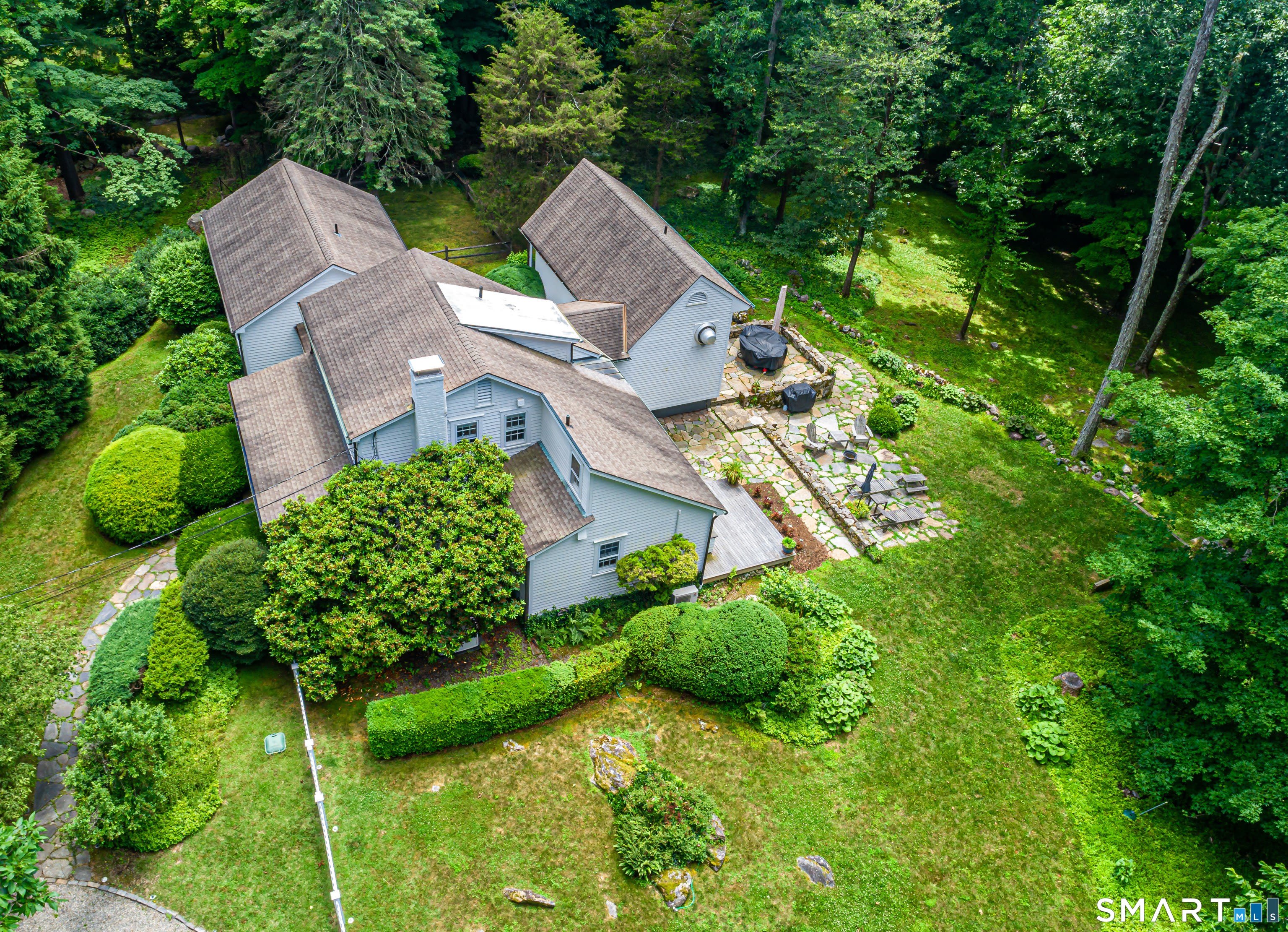 896 Westport Road – photo 1