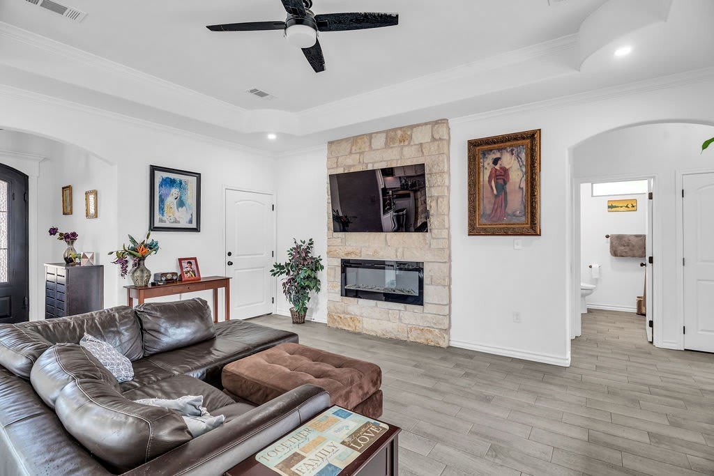 2403 Alamesa Dr – photo 5