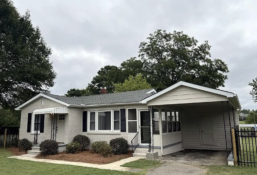 903 Lakeview Drive – photo 2