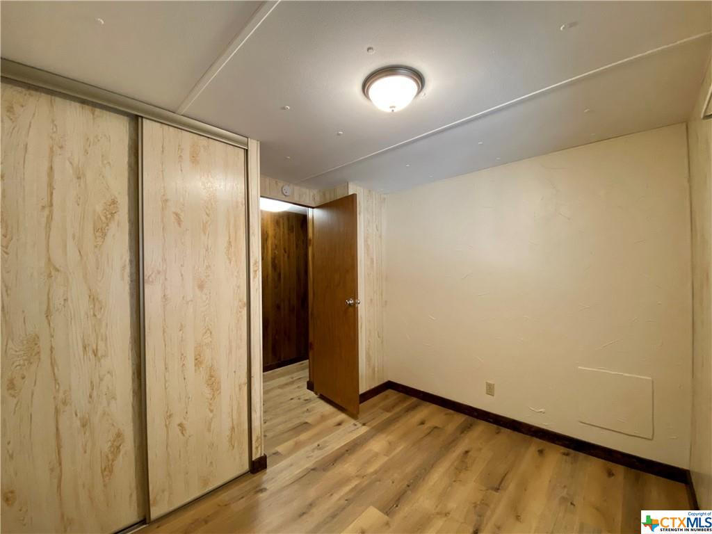 1240 Highview – photo 4
