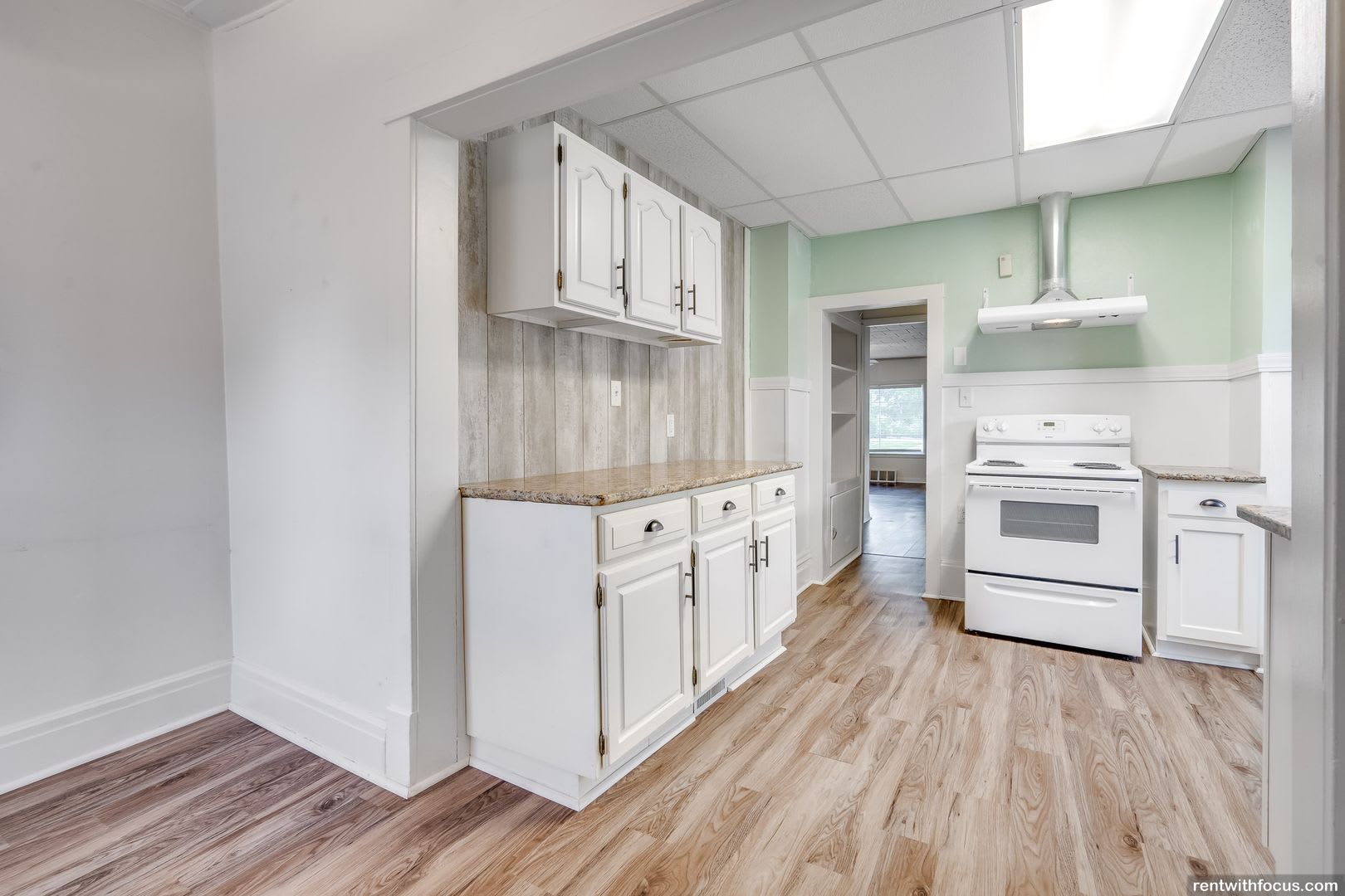 299 2nd St – photo 3