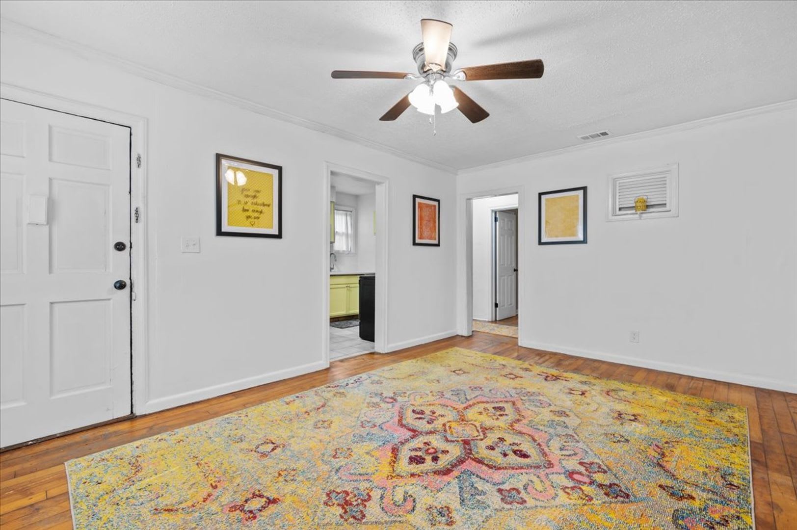 Charming Duplex with Fenced Yard Near Daffin Park – 1306 E 53rd St – photo 5