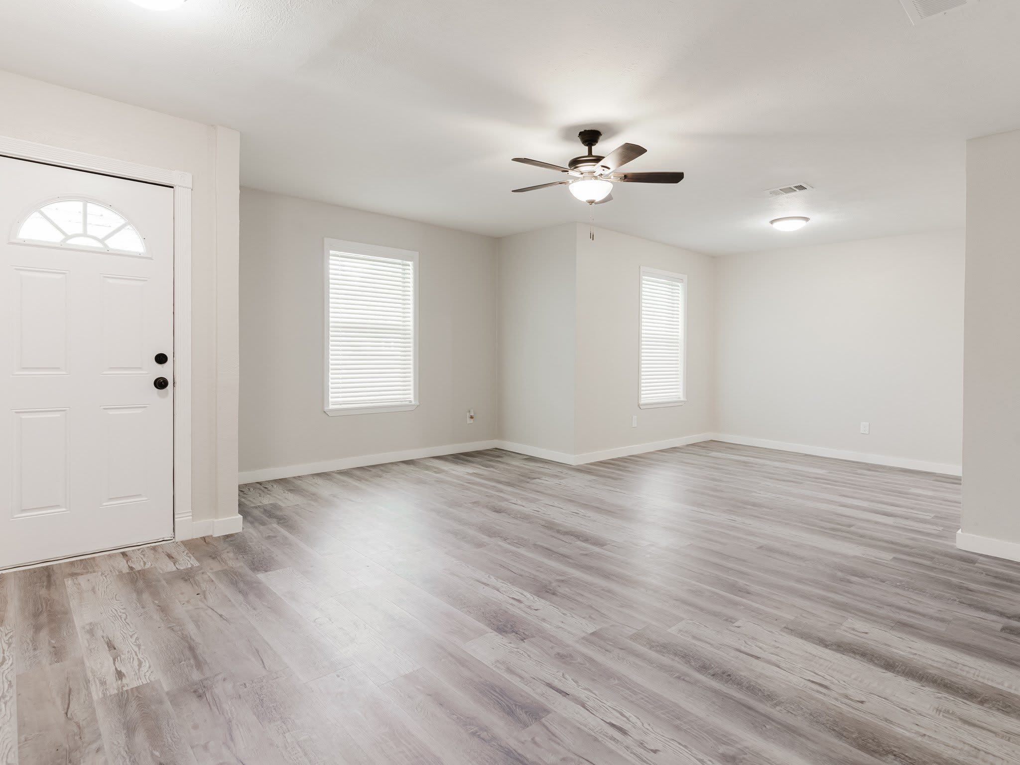 501 Edgewood Avenue – photo 3