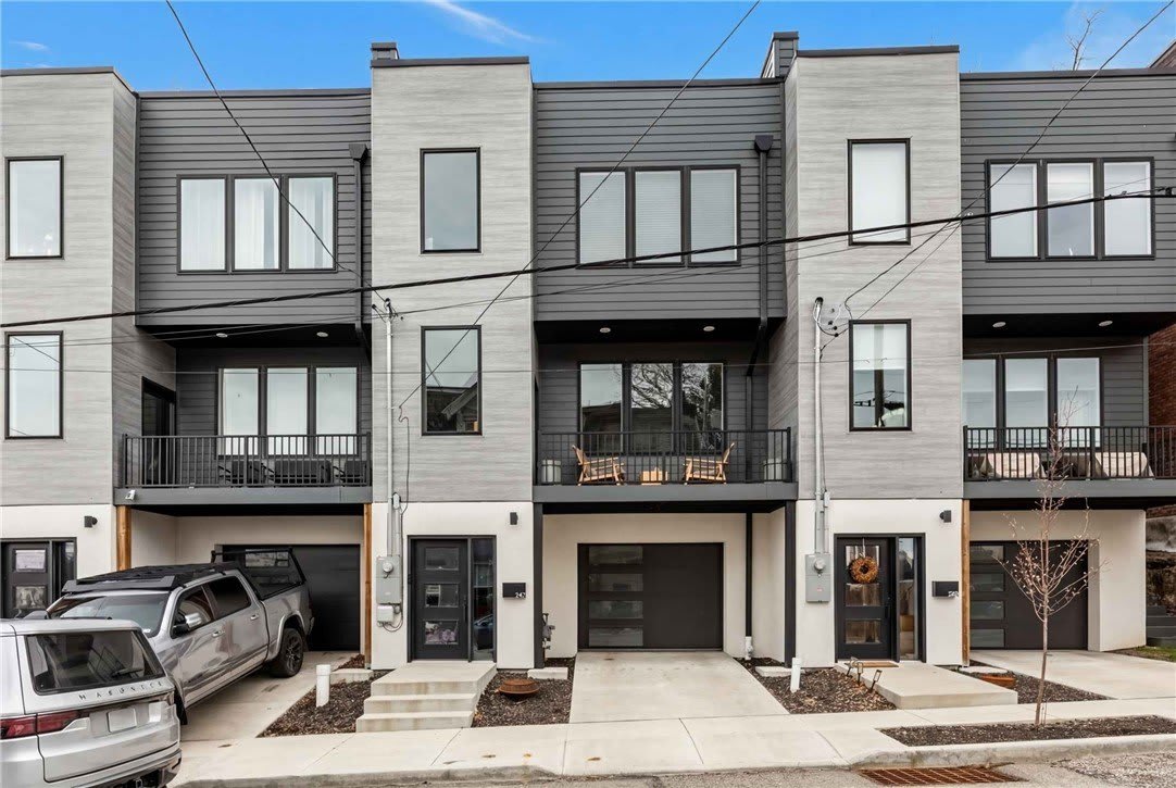 240 E Jefferson St – photo 2