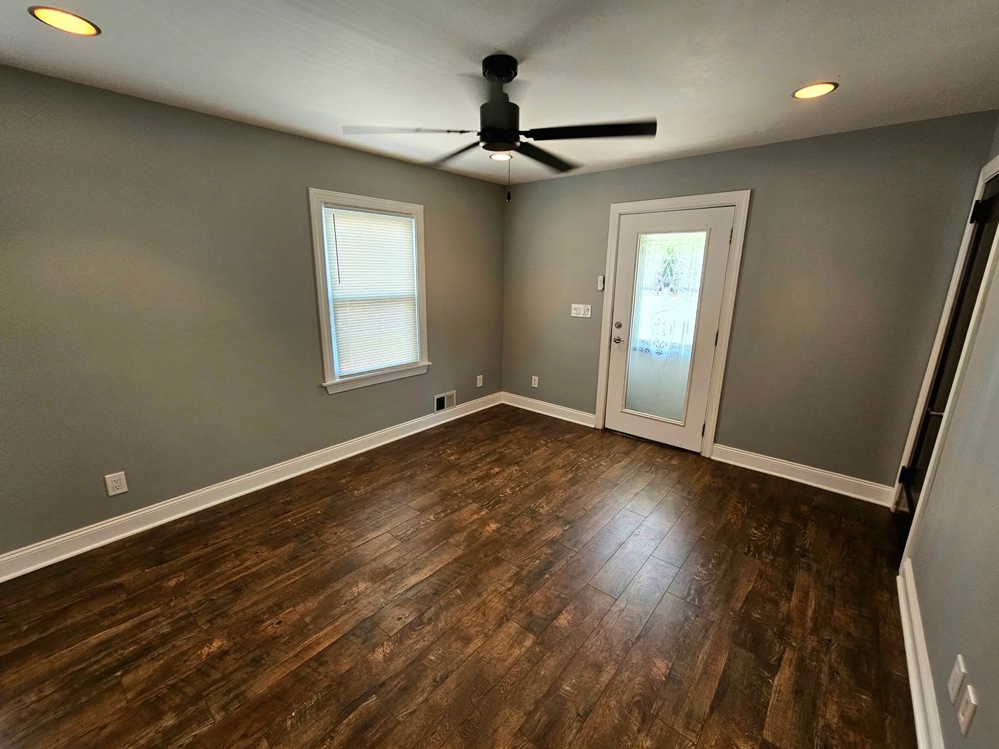 Stunning 3 Bed, 2.5 Bath Retreat – photo 3