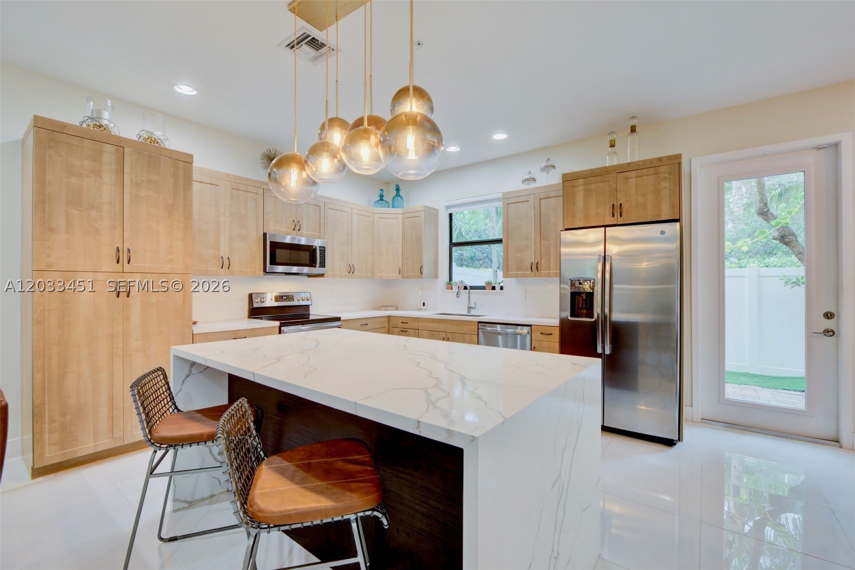 20930 NW 1st St – photo 4