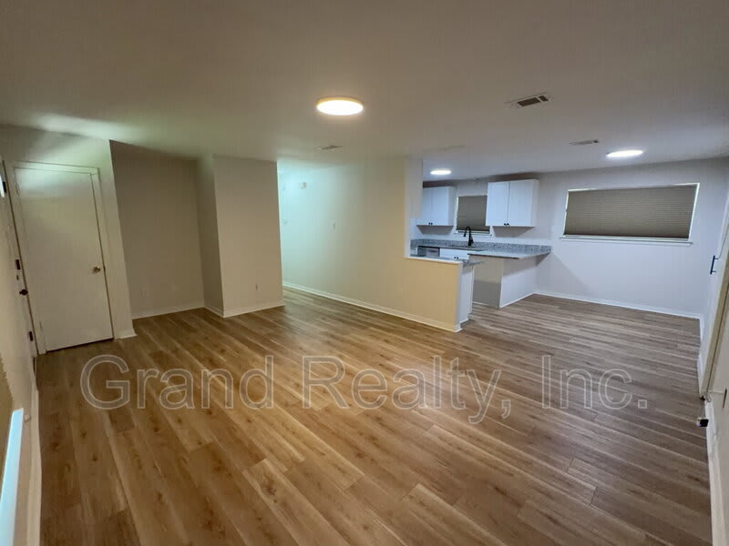6119 Shawn Ln – photo 5