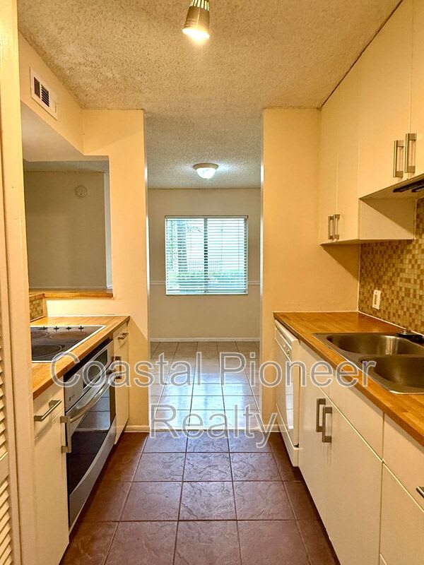 5502 Pokeweed Ct – photo 3