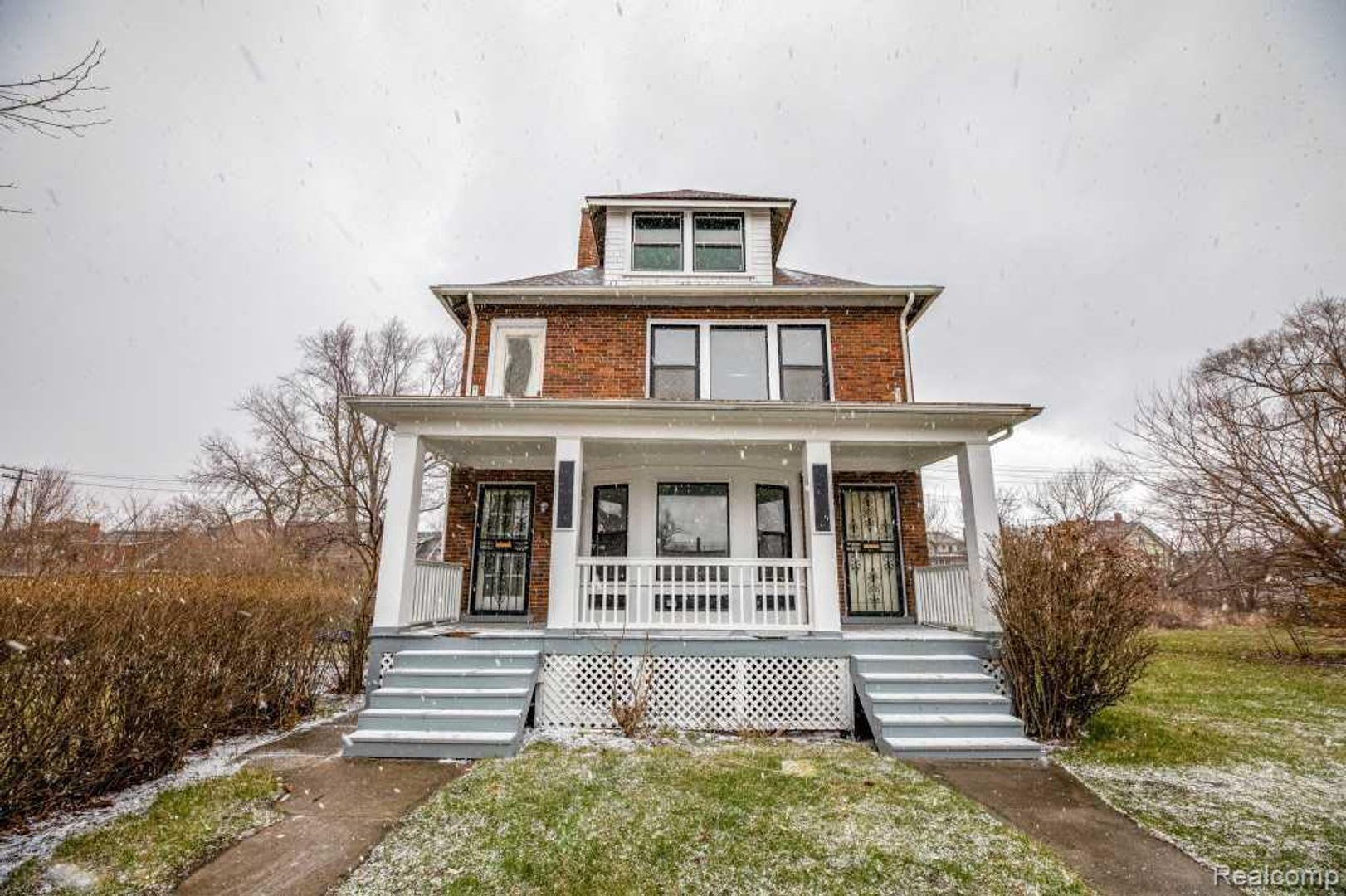 1436 Baldwin – photo 1