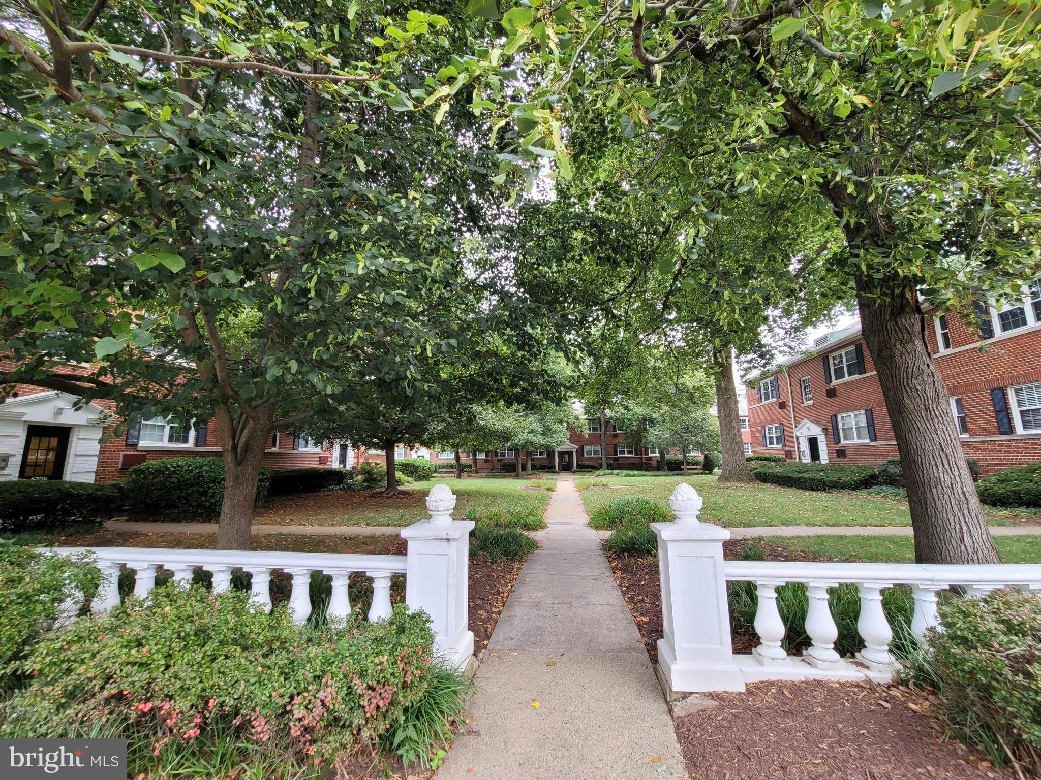 4358 N Pershing Drive – photo 4